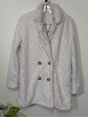 ZOLUCKY Brand Plush Double-Breasted Teddy Coat in Cream